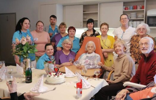 Klientka SeniorCentra Klamovka oslavila krásné 102. narozeniny
